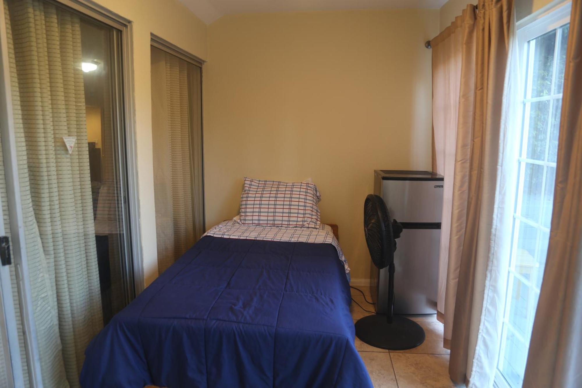 Bed And Breakfast In Hollywood Hills ลอสแอนเจลิส ภายนอก รูปภาพ