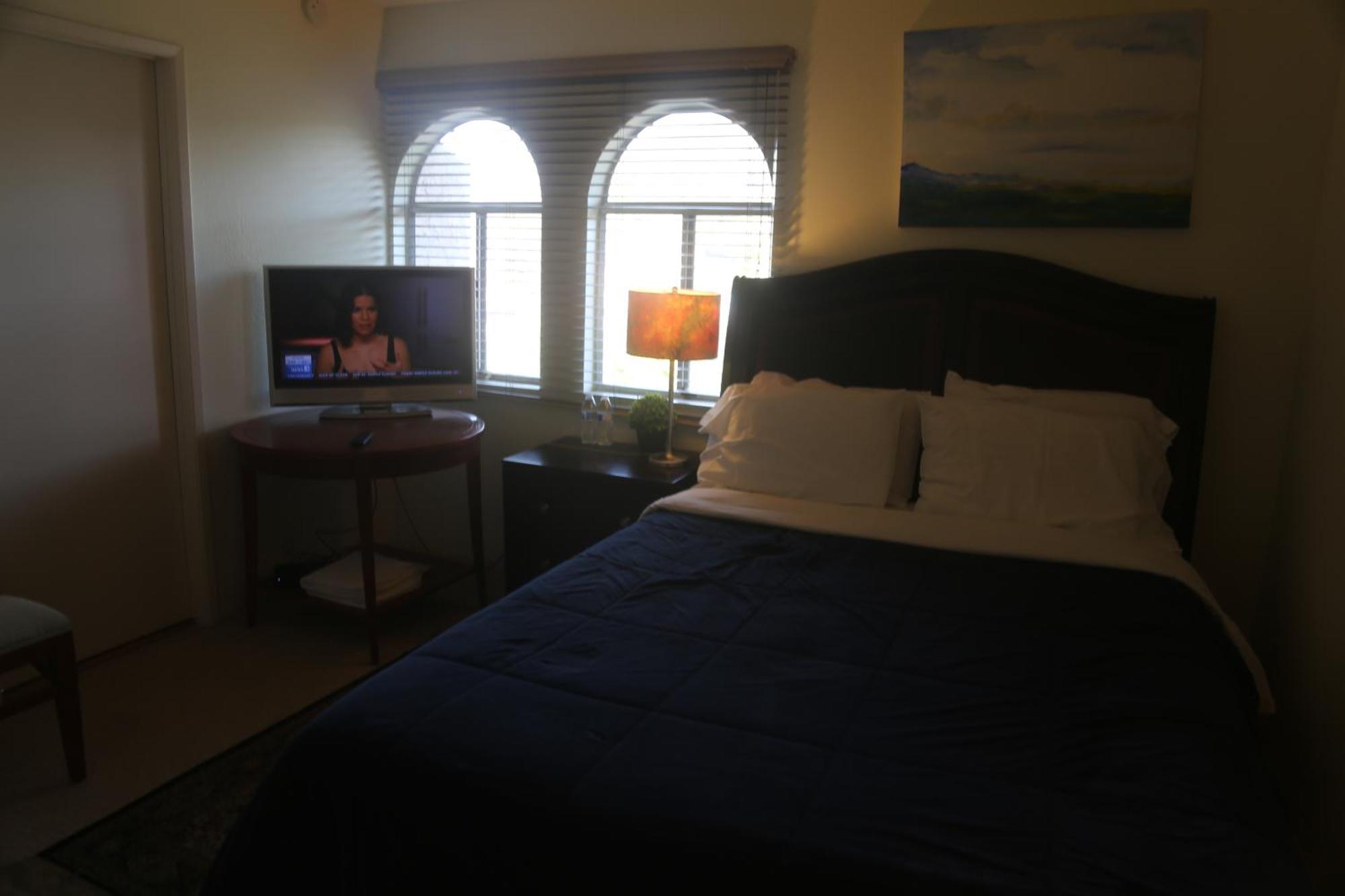 Bed And Breakfast In Hollywood Hills ลอสแอนเจลิส ภายนอก รูปภาพ