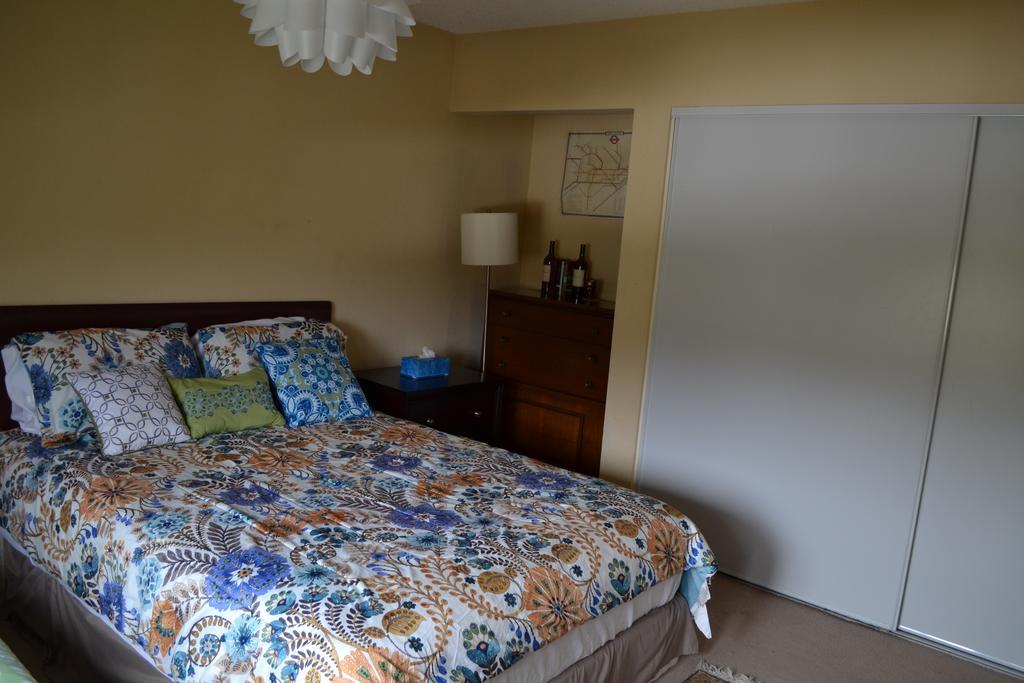 Bed And Breakfast In Hollywood Hills ลอสแอนเจลิส ภายนอก รูปภาพ
